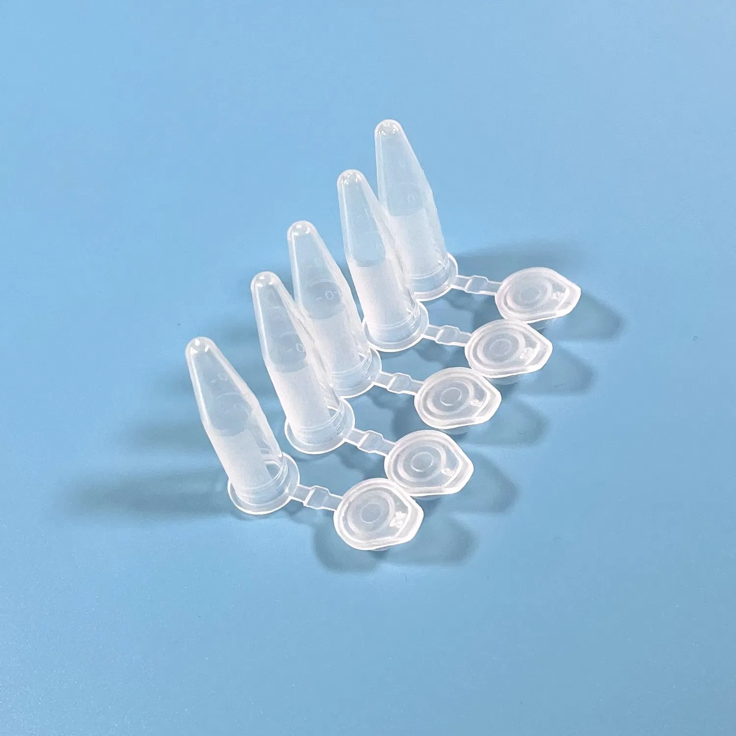 Tubo Eppendorf descartável para teste de laboratório com micro tubo de centrífuga de graduação transparente